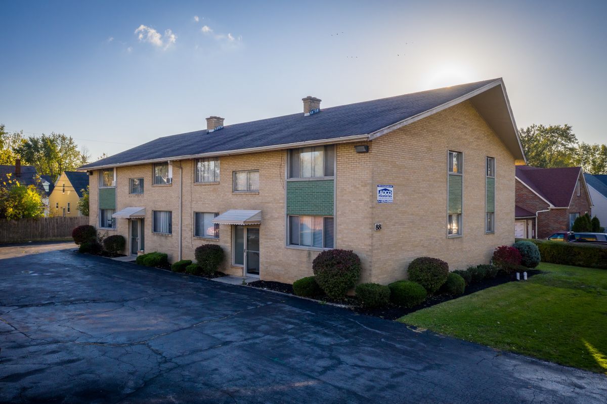 Building Photo - 88 Nicholson, 6