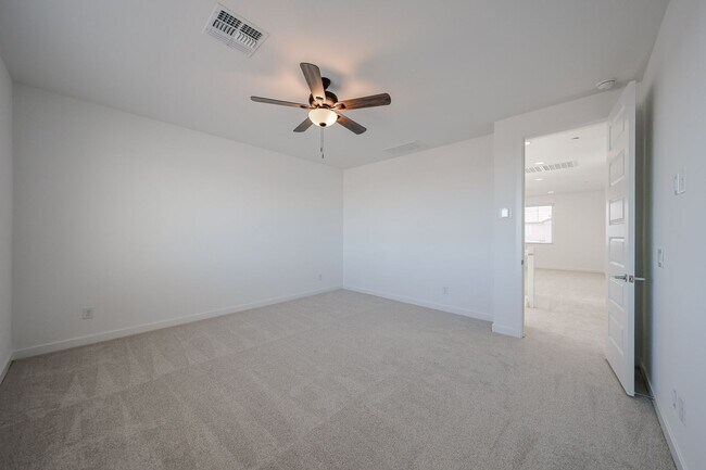 Building Photo - 4-Bedroom Home in Mystic at Lake Pleasant