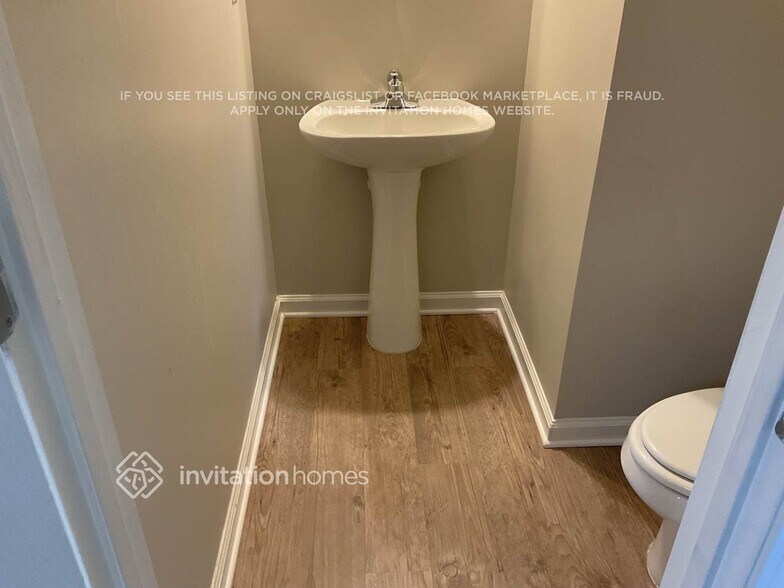 Building Photo - 3627 Rip Rap Dr