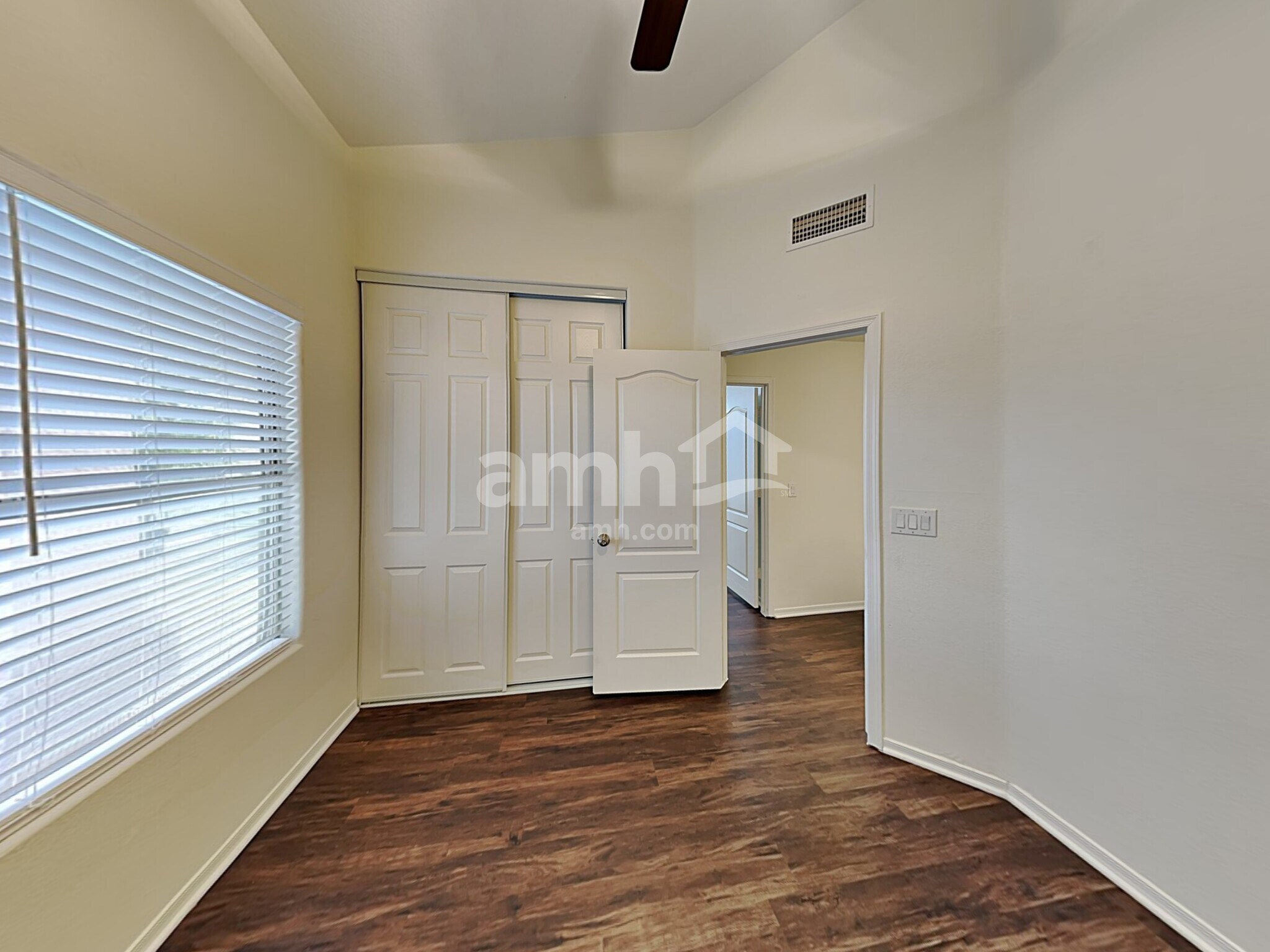 Building Photo - 9803 E Olla Ave