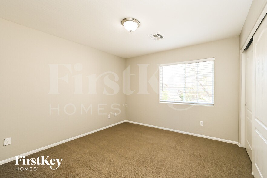 Building Photo - 8324 Mokena Ave