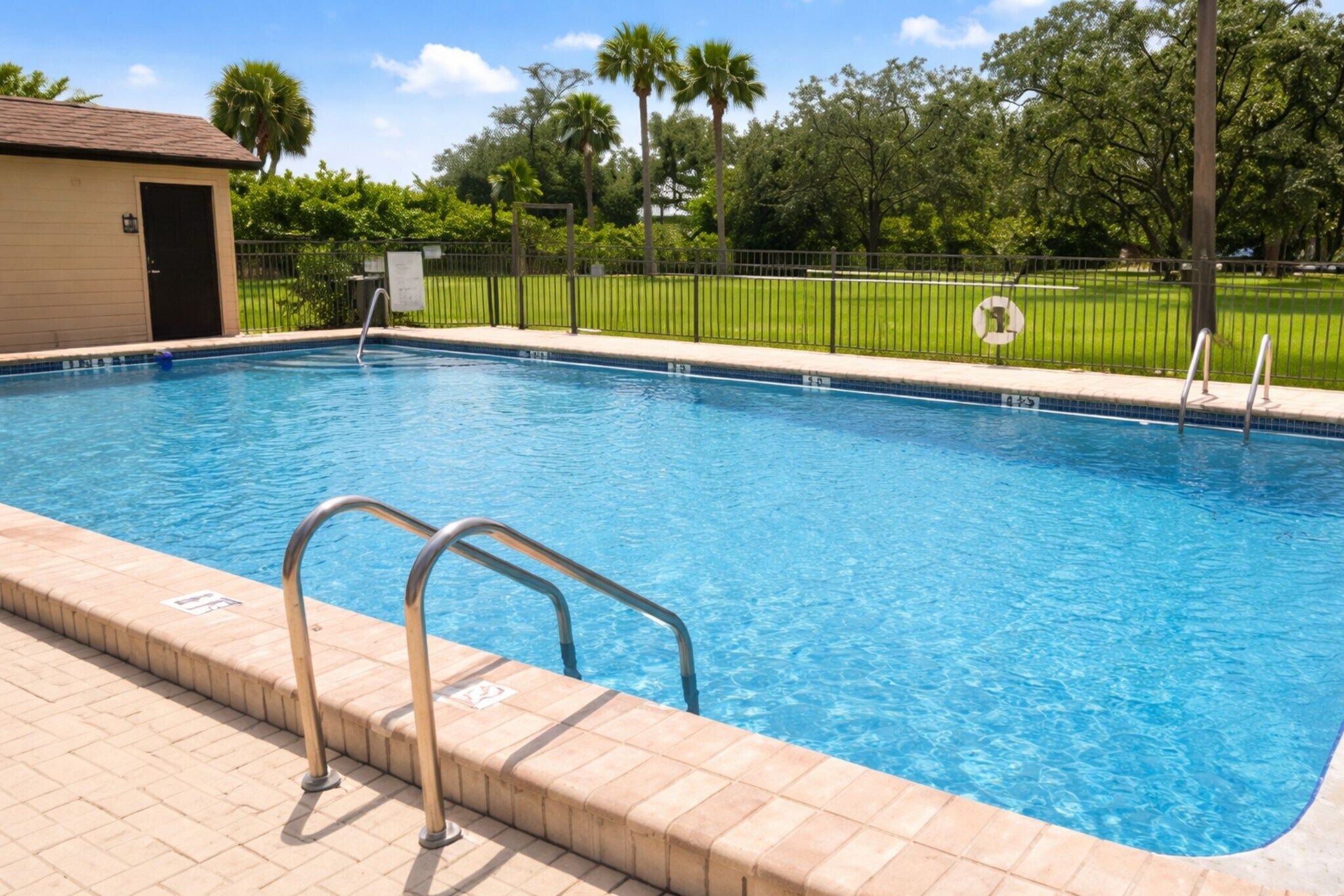 Building Photo - 441 N Harbor City Blvd