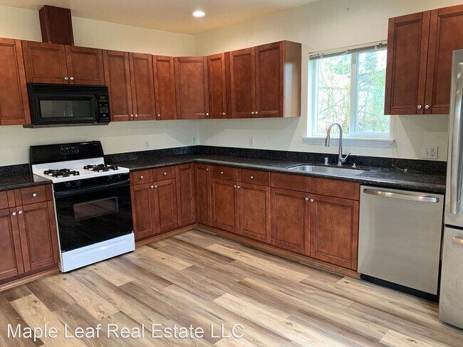 Building Photo - 2 br, 1 bath House - 4224 42nd Ave S