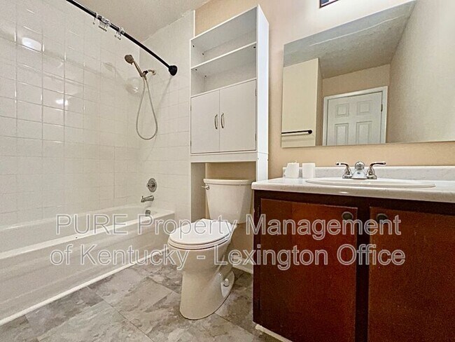 Building Photo - 3628 Bold Bidder Dr