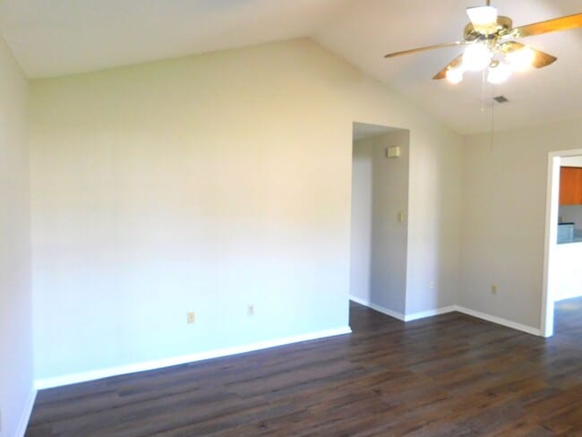 Building Photo - 5840 Waverly Dr