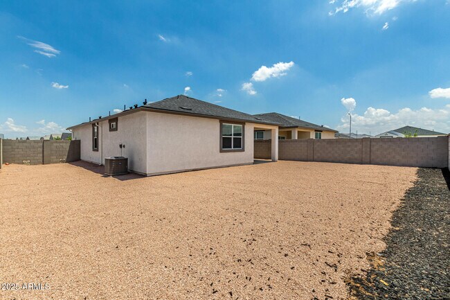 Building Photo - 103 S Collier Ln