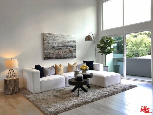 Building Photo - 4730 Crystal Springs Dr