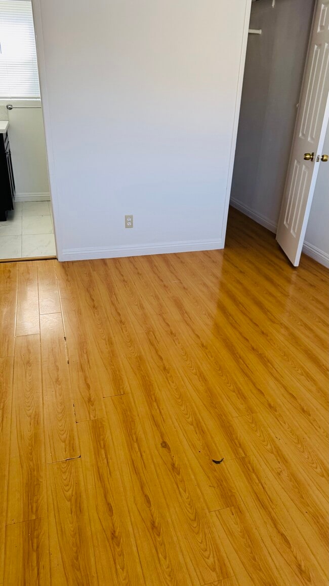 Building Photo - 515 N Nicholson Ave