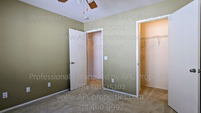 Building Photo - 2439 N Cameo Ct