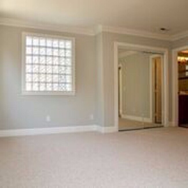 Building Photo - RC - 246 6th Ave, SF (RC)