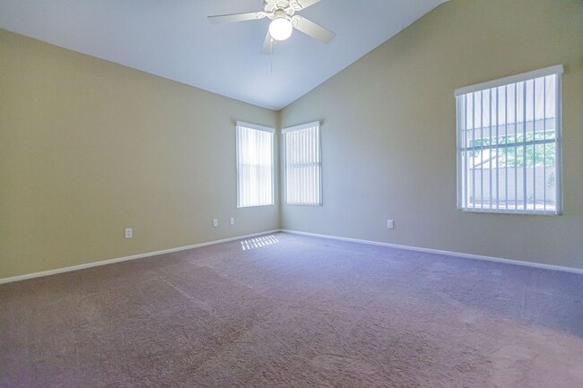 Building Photo - 1 Story home located in Silverado Ranch