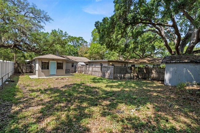 Building Photo - 1193 Bass Blvd