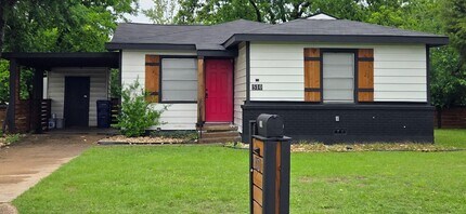 Building Photo - 510 Meggs St