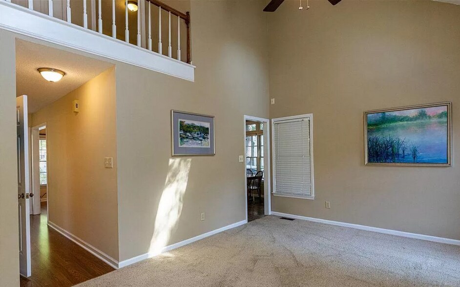 Building Photo - 4512 Emmit Dr