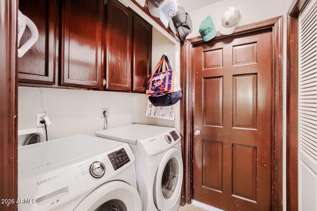 Building Photo - 5344 E Shaw Butte Dr
