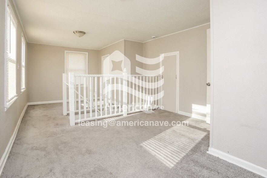 Building Photo - 6620 Wabash Ave