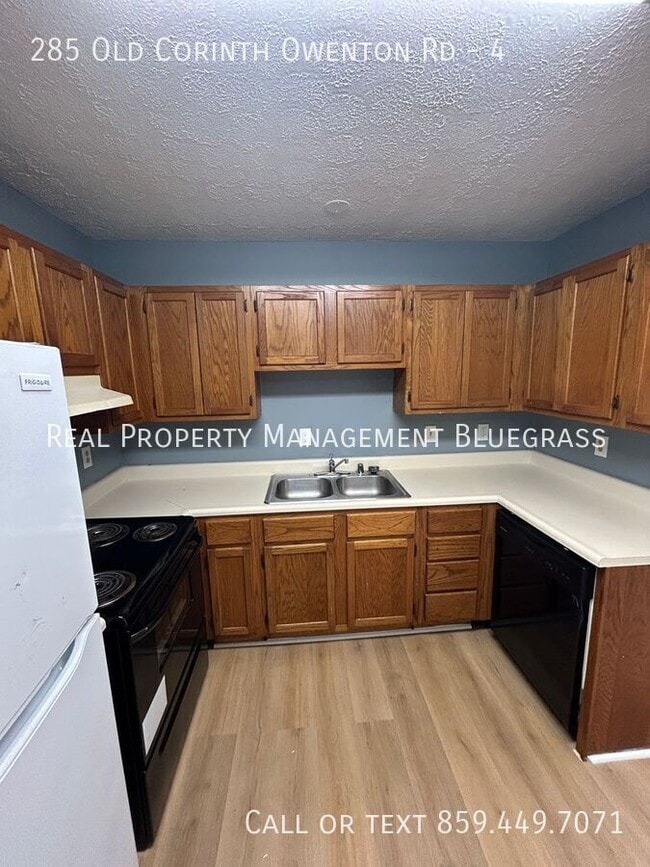 Building Photo - 285 Old Corinth Owenton Rd