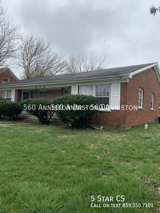 Primary Photo - 2 Bed 1 Bath Duplex
