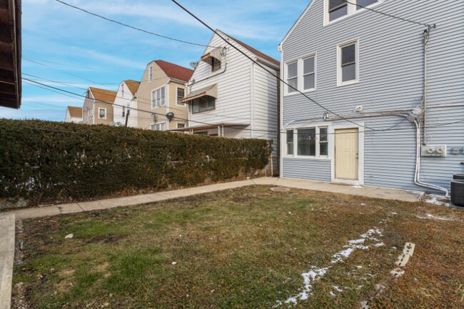 Building Photo - 4440 S Campbell Ave