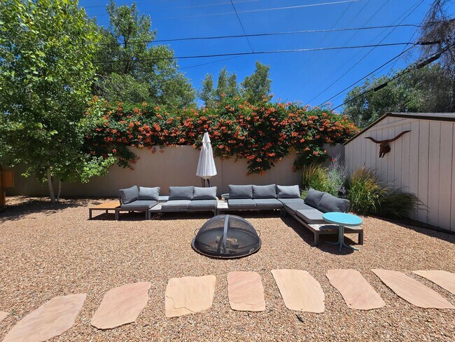 Building Photo - 127 Sereno Dr