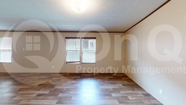 Building Photo - 7415 Remington Rd