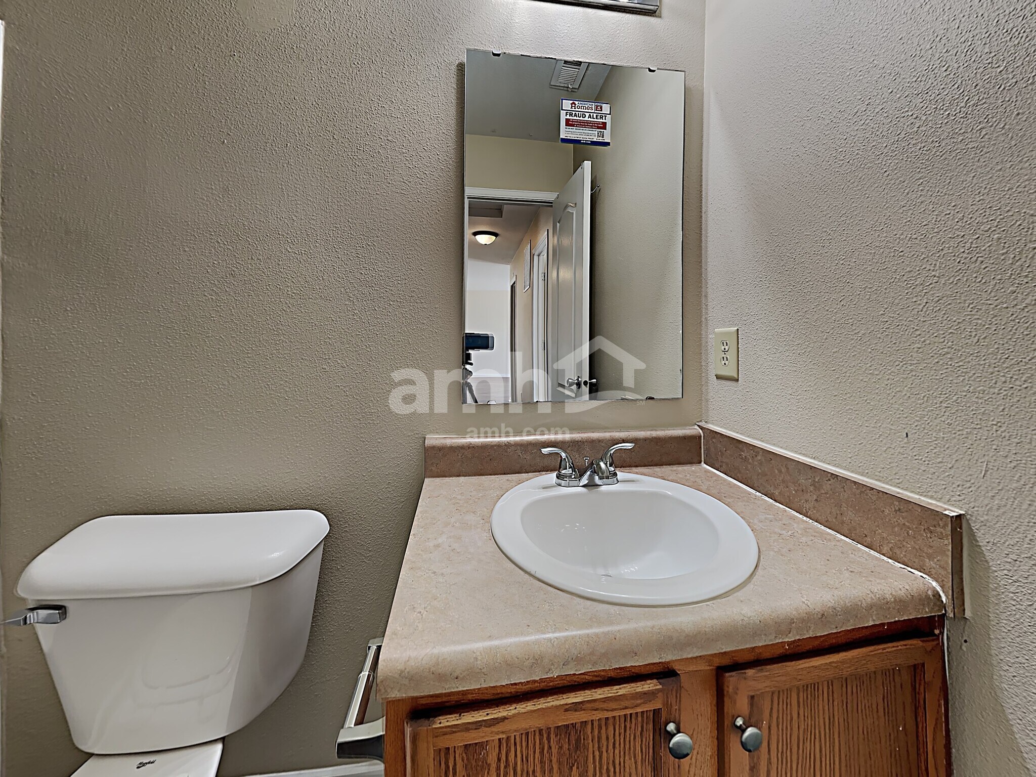 Building Photo - 10715 Inspiration Dr