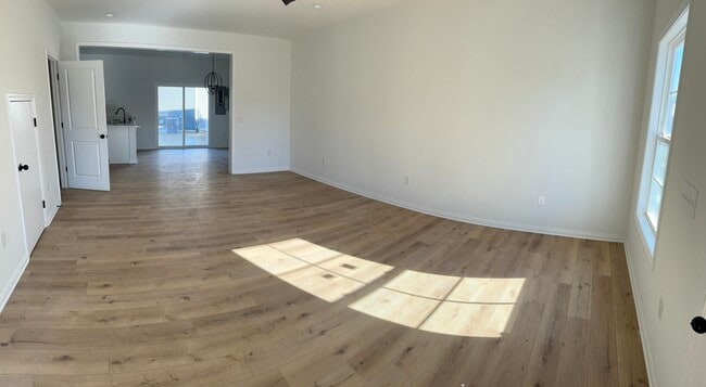 Building Photo - 3192 Sandersville Rd
