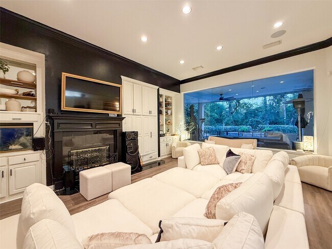 Building Photo - 15318 Beecham Dr