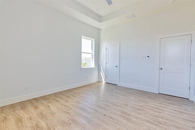 Building Photo - 4206 Mason Dr