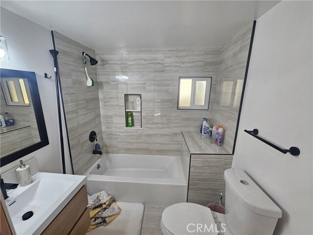 Building Photo - 32868 Deer Ln