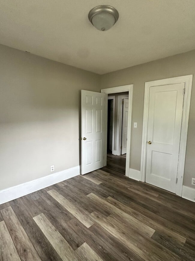 Building Photo - RENTAL HOME 3BD/1.5BTH