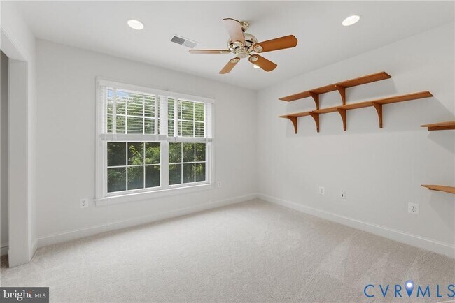 Building Photo - 6806 Thompson Crest Ct