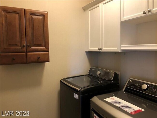 Building Photo - 3 BEDROOM HOME IN PROVIDENCE * COMING SOON *