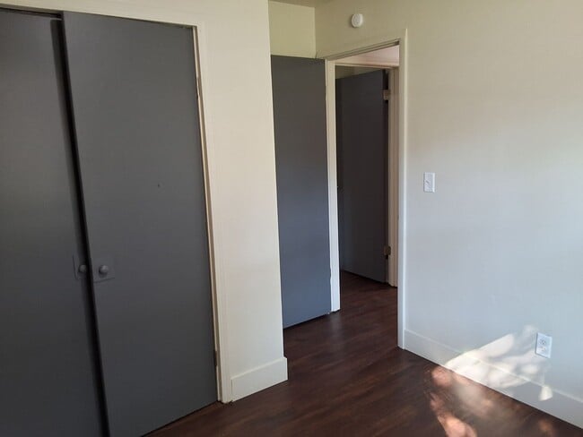 Building Photo - Cozy 3 Bed, 1 Bath House Fenced in yard, M...