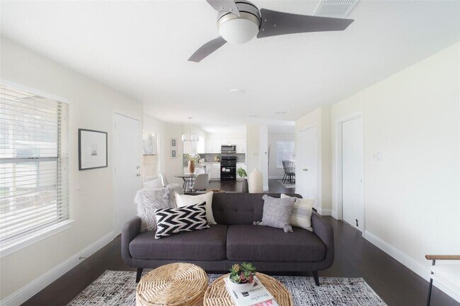 Building Photo - 2201 Broughton Ct