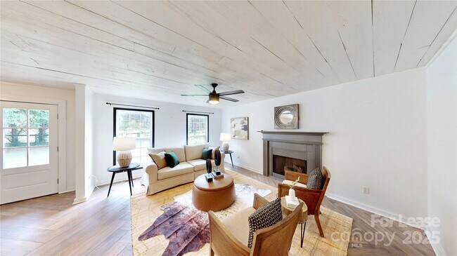 Building Photo - 5229 Mt Holly-Huntersville Rd