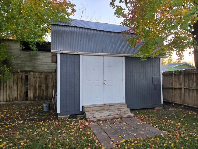 Building Photo - 14548 Gainesville St