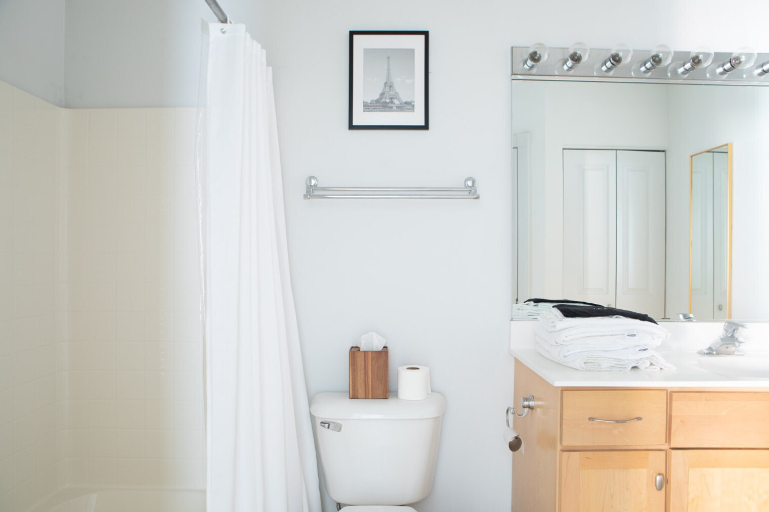 Building Photo - 145 N Jackson St