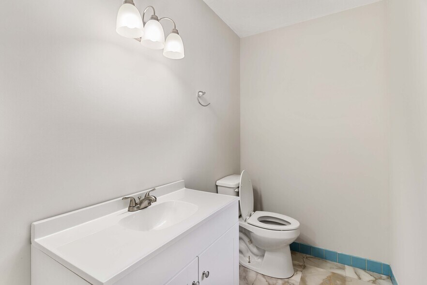 Half Bath - 3312 Blanchard Rd