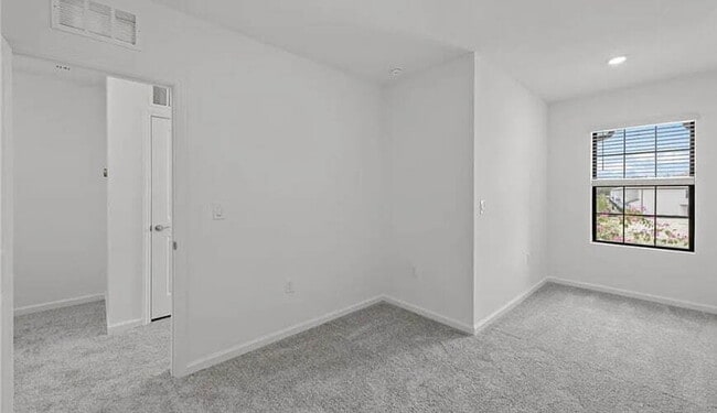 Building Photo - 1475 Weeping Willow Ct