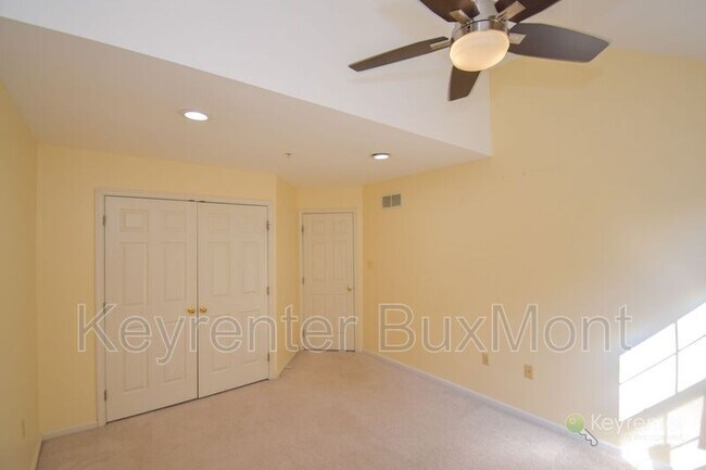Building Photo - 109 Meadow View Ln