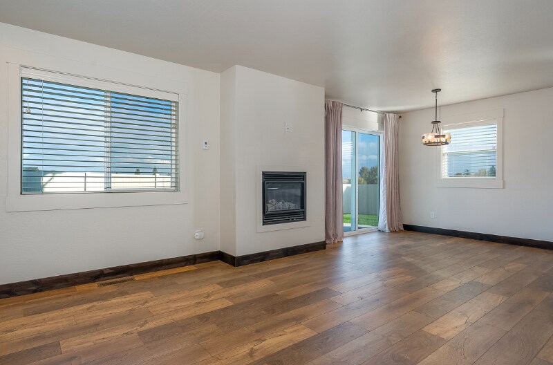 Building Photo - 967 N Camas Ln