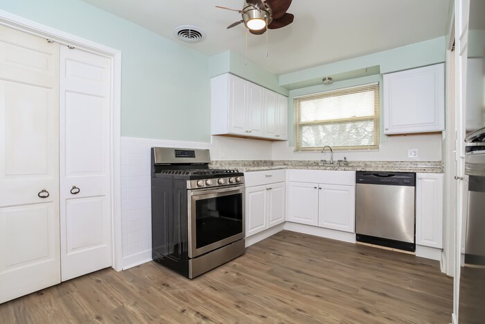 Building Photo - 5565 Fairwood Rd