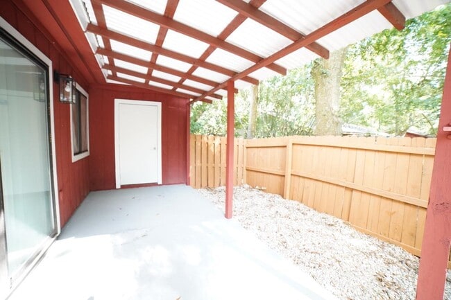 Building Photo - 2741 W Tharpe St