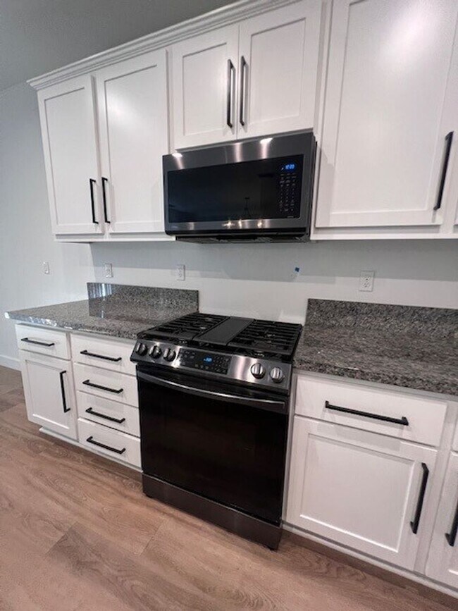 Building Photo - Coming Soon!