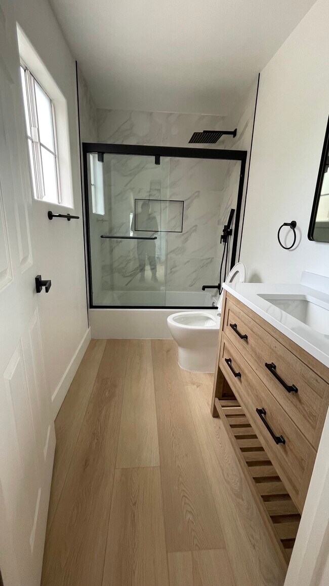 2nd bedroom Bathroom - 4347 Freedom Dr
