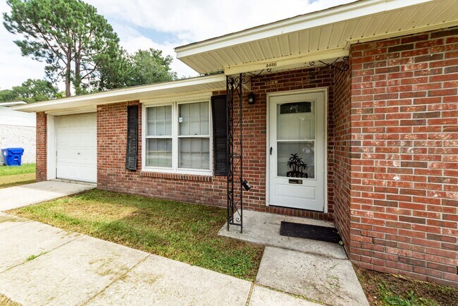 Building Photo - 4446 Farmwood St