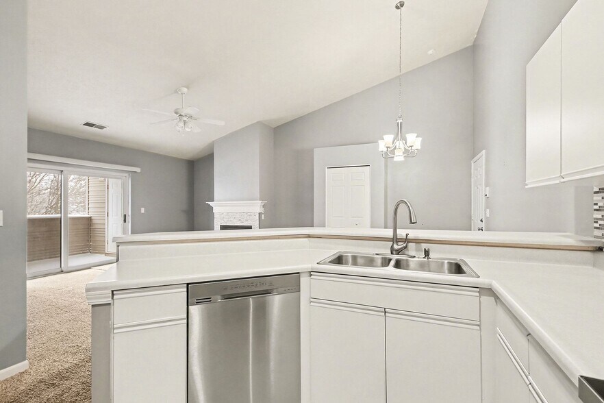 Building Photo - 8410 Jasonville Ct SE