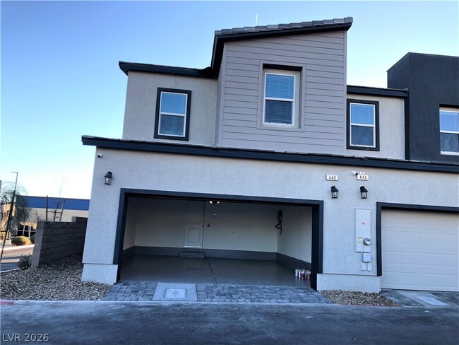 Building Photo - 440 Moonlight Cove Dr