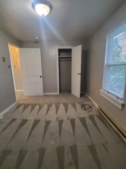 Building Photo - 2767 Churchview Ave